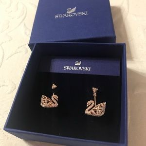 Swarovski gold earrings